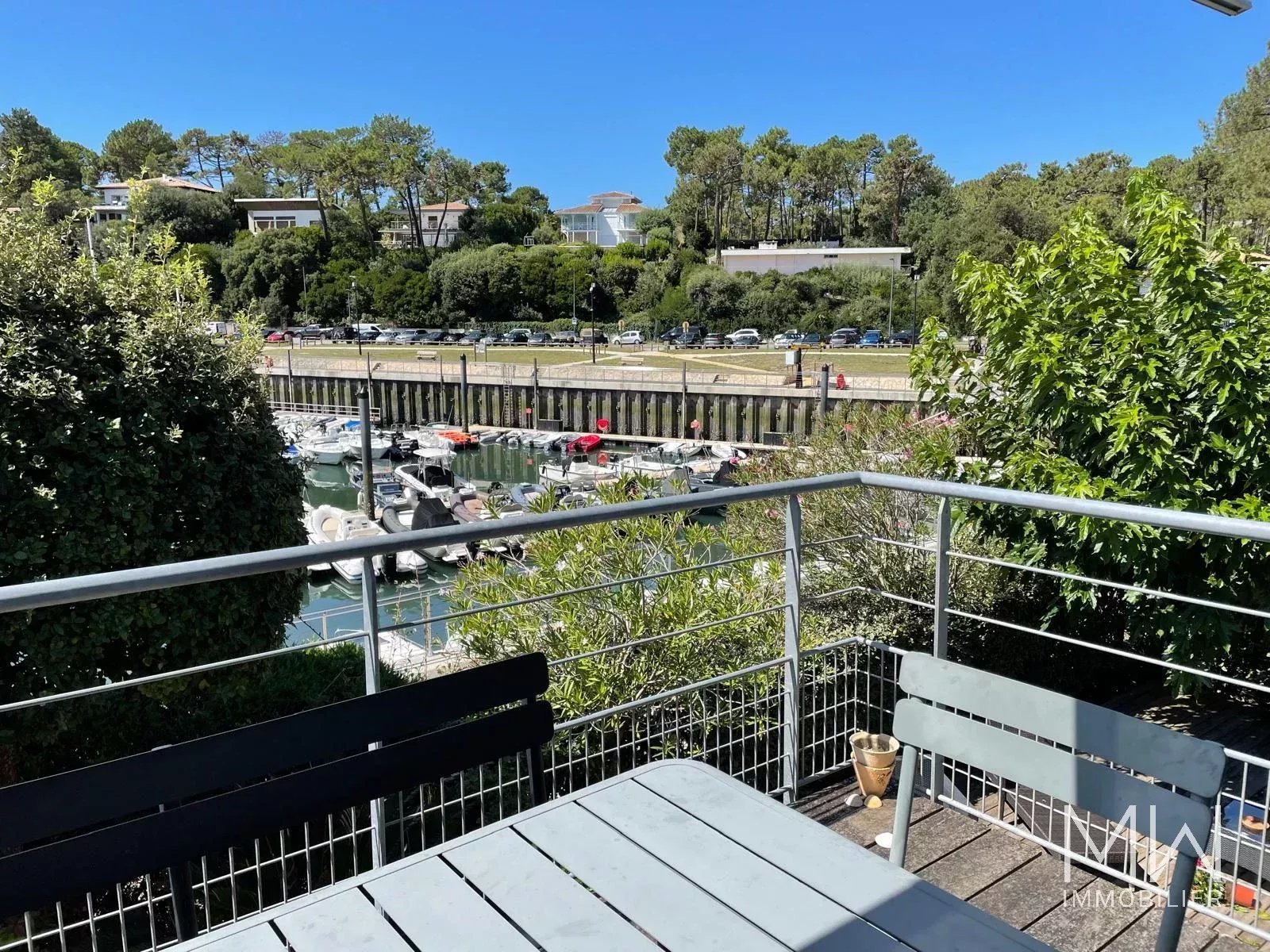 BEL APPARTEMENT – LA VIGNE – 7 COUCHAGES