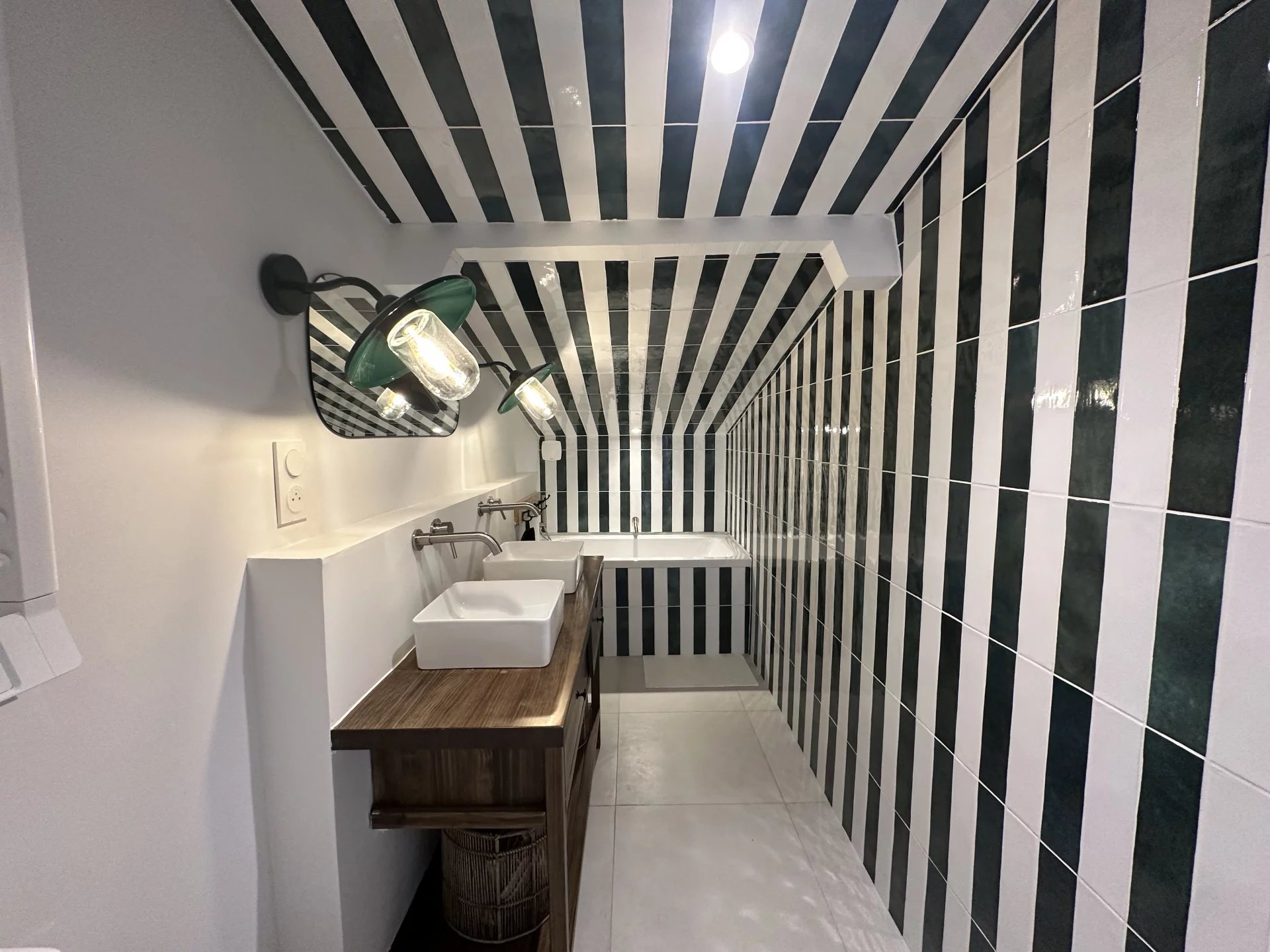 VILLA BOIS AVEC PISCINE – LE CANON – 12 COUCHAGES