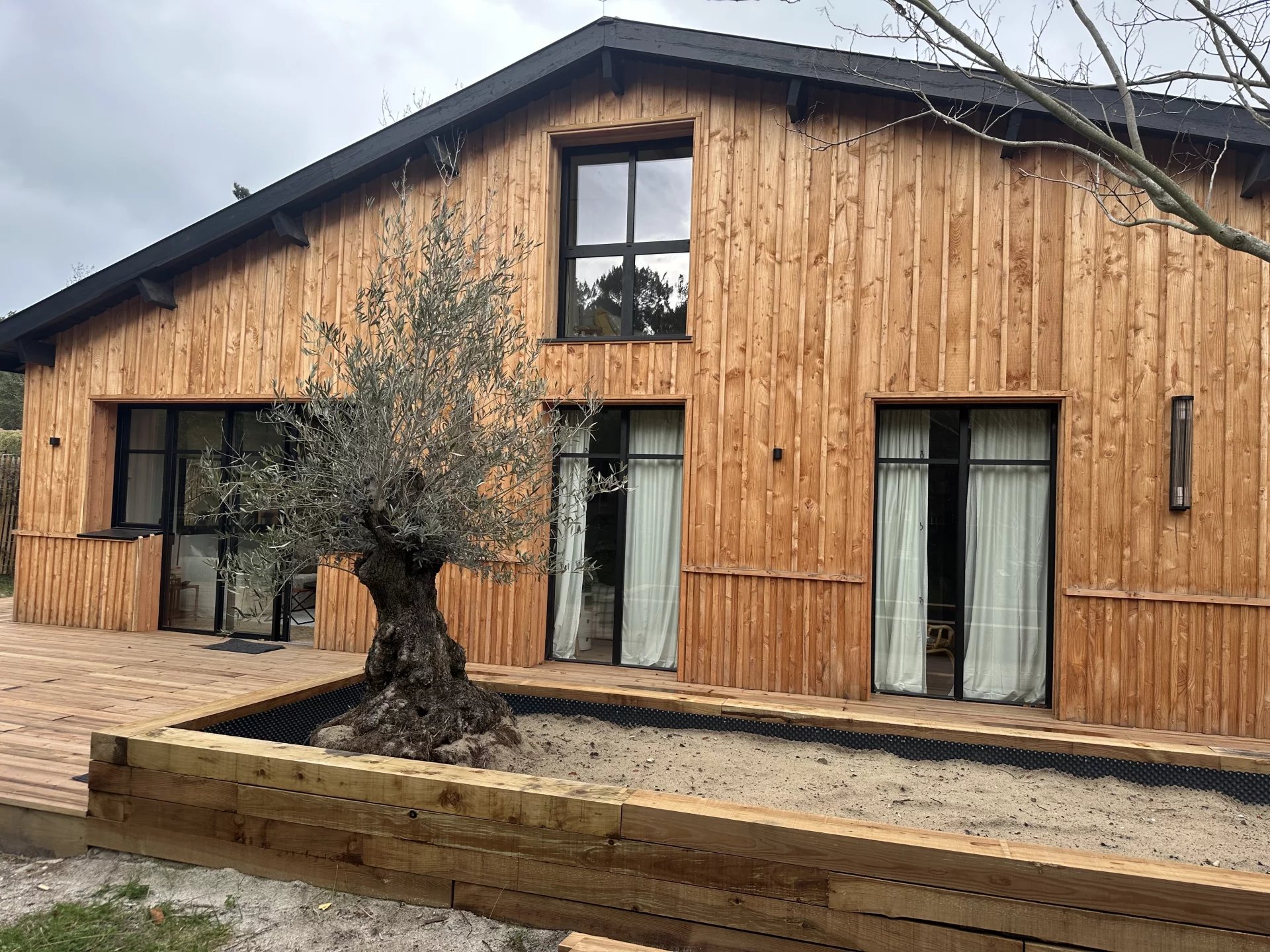 VILLA BOIS AVEC PISCINE – LE CANON – 12 COUCHAGES