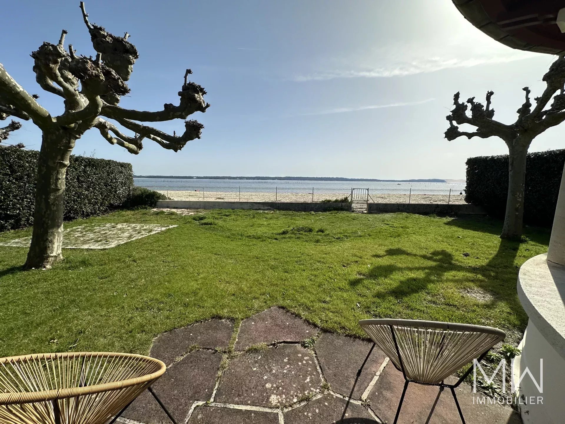 VILLA 1ERE LIGNE – CAP FERRET – 8 COUCHAGES