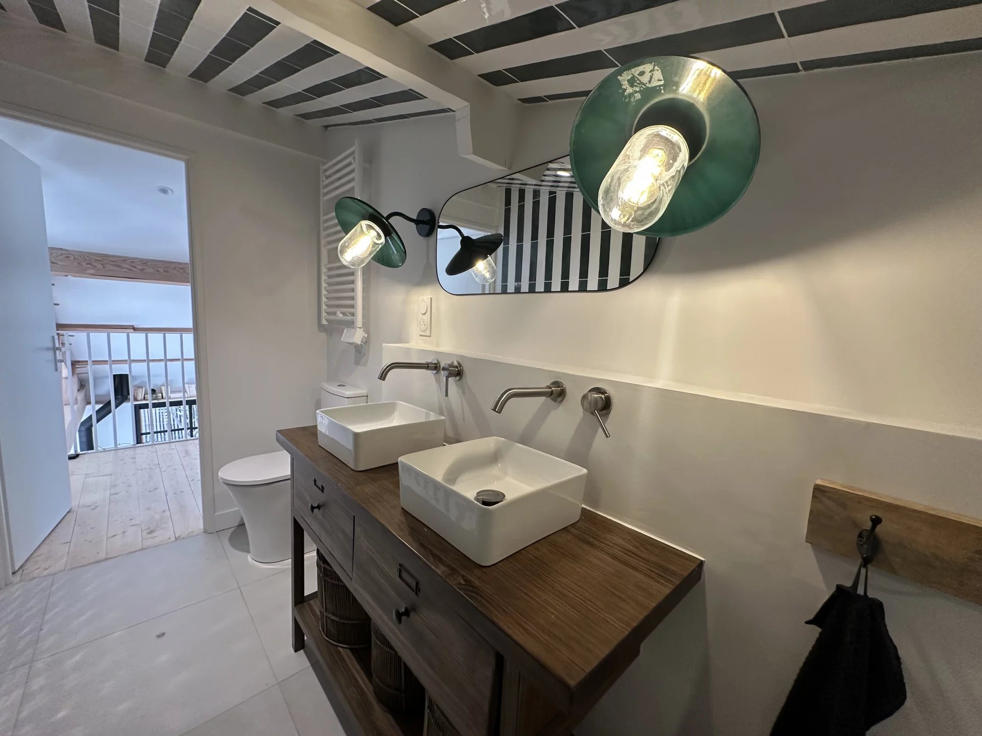 VILLA BOIS AVEC PISCINE – LE CANON – 12 COUCHAGES