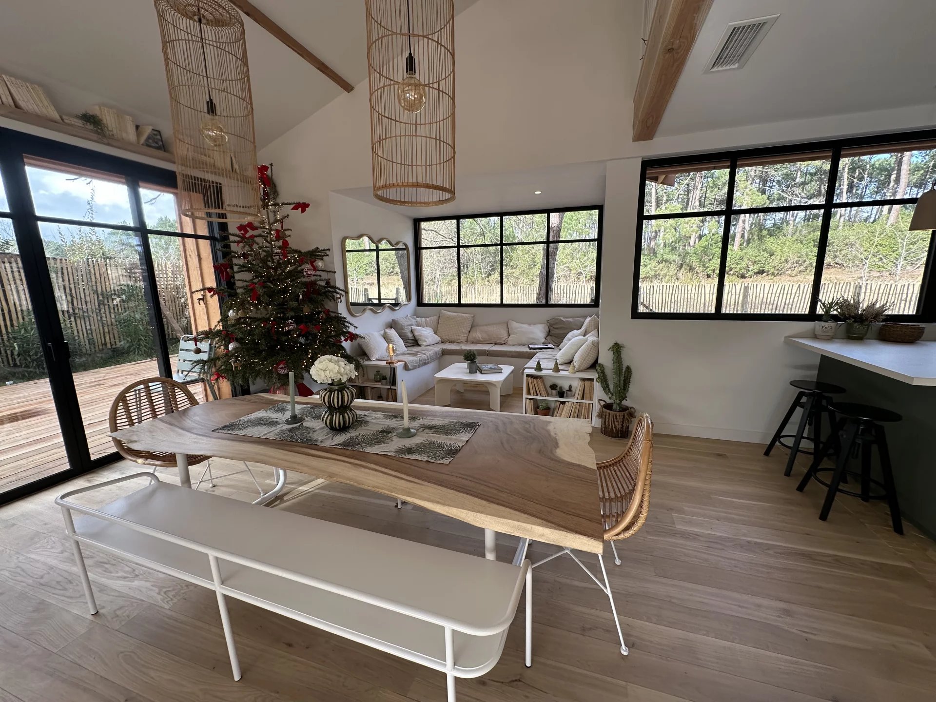 VILLA BOIS AVEC PISCINE – LE CANON – 12 COUCHAGES