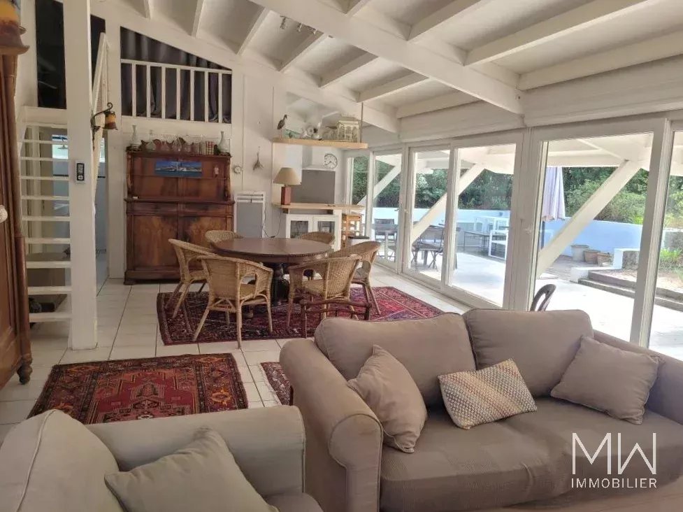 JOLIE MAISON DE PLAIN PIED -PETIT PIQUEY-