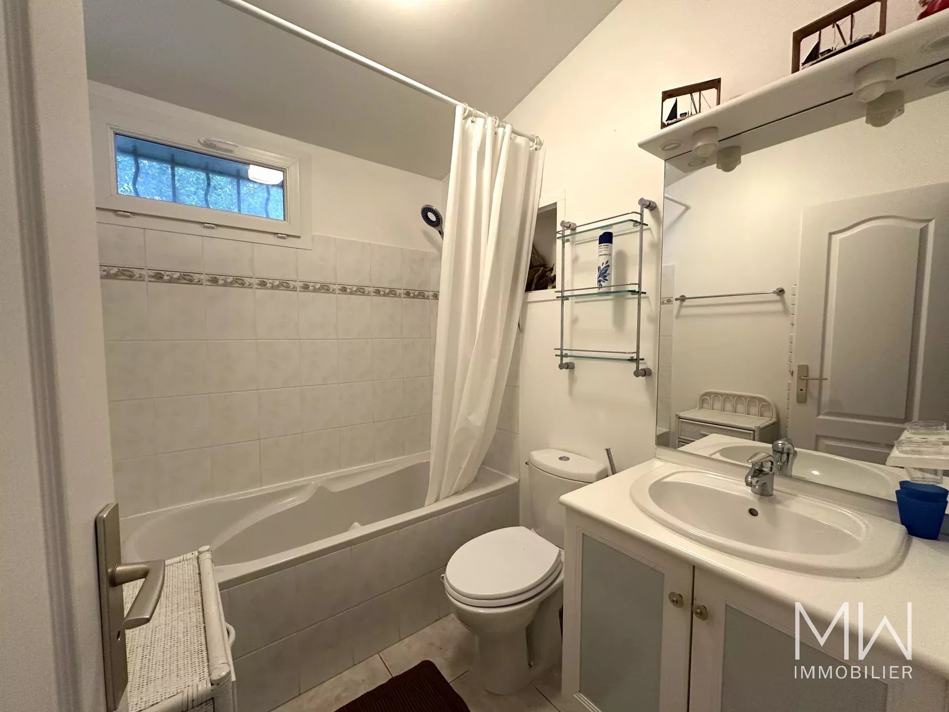 VILLA AVEC PISCINE – CAP FERRET – 8 COUCHAGES