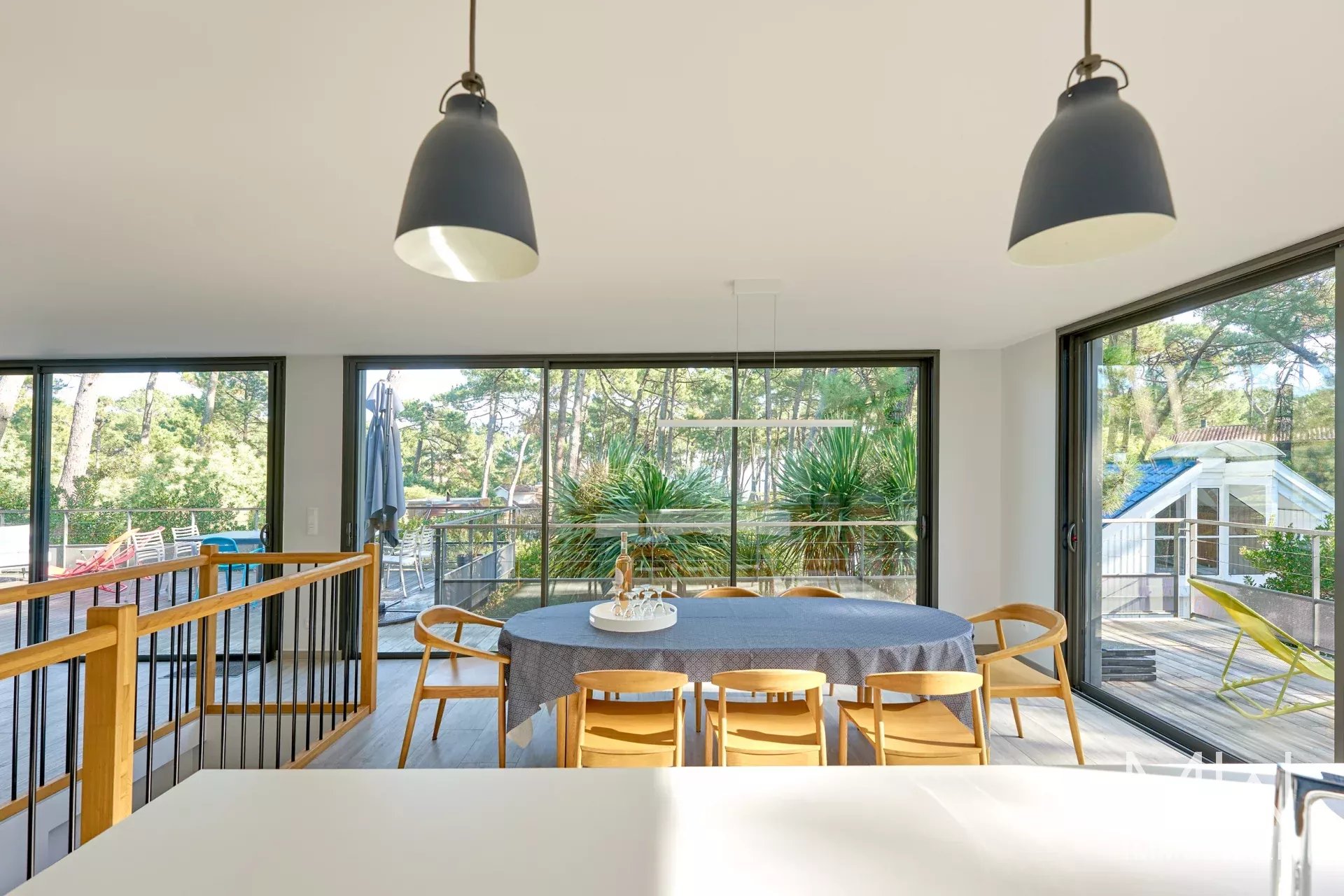 VILLA NICHEE DANS LA PINEDE – CAP FERRET – 8 COUCHAGES