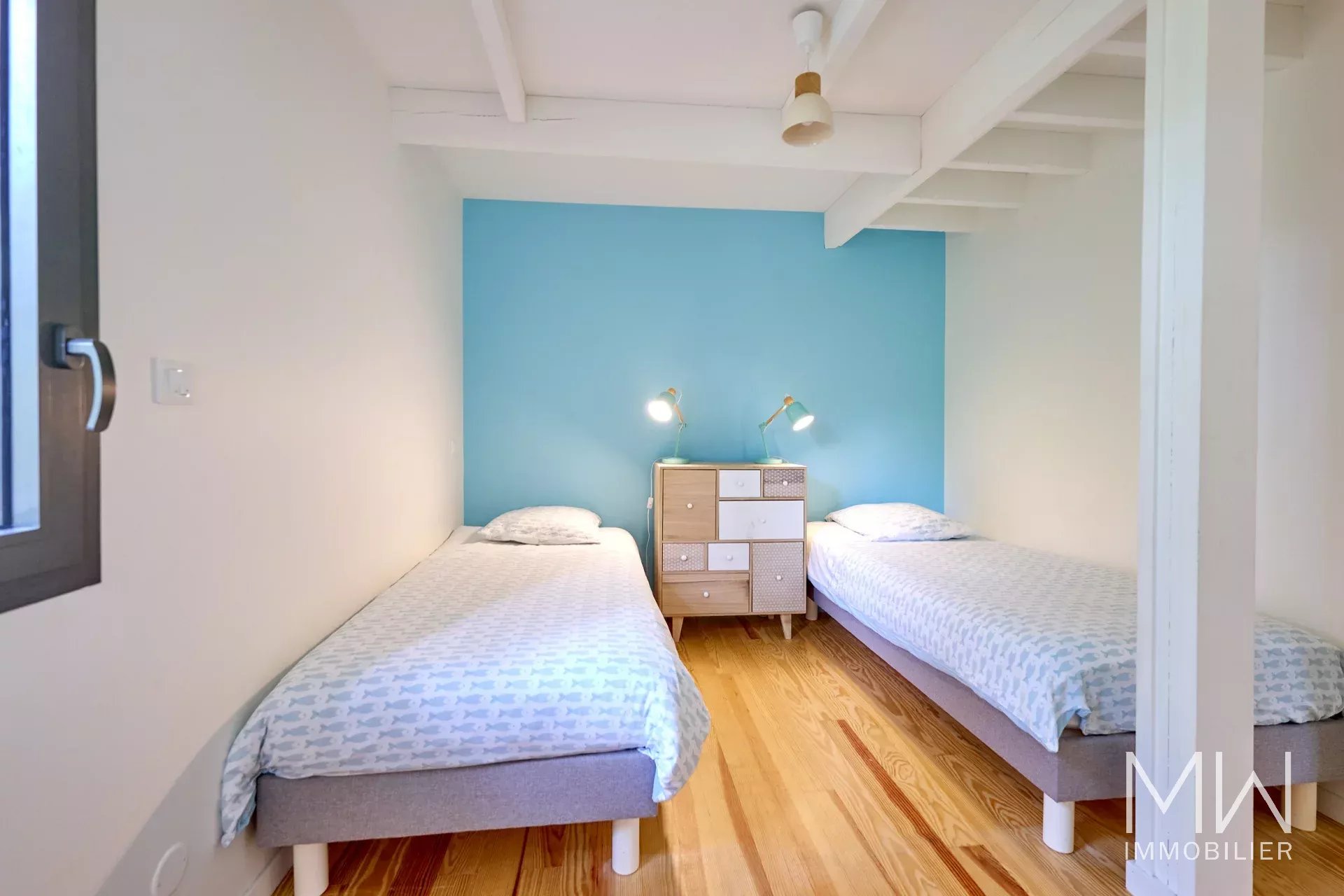 VILLA NICHEE DANS LA PINEDE – CAP FERRET – 8 COUCHAGES