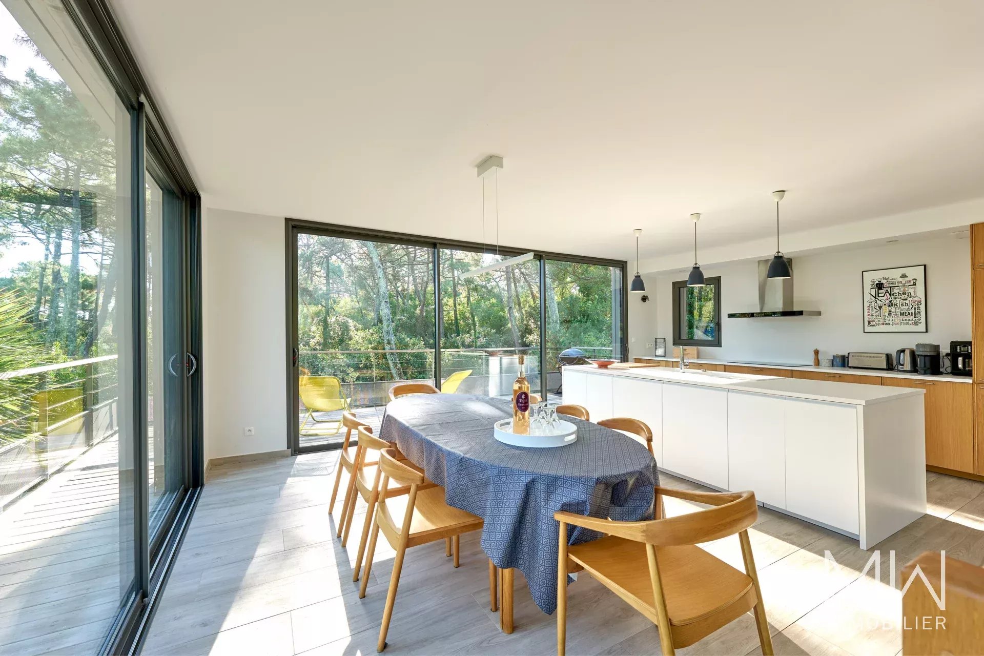 VILLA NICHEE DANS LA PINEDE – CAP FERRET – 8 COUCHAGES