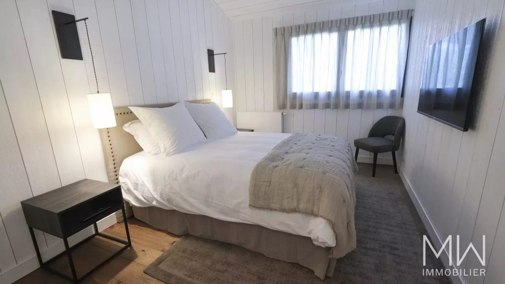 VILLA DE DE PRESTIGE AVEC PISCINE