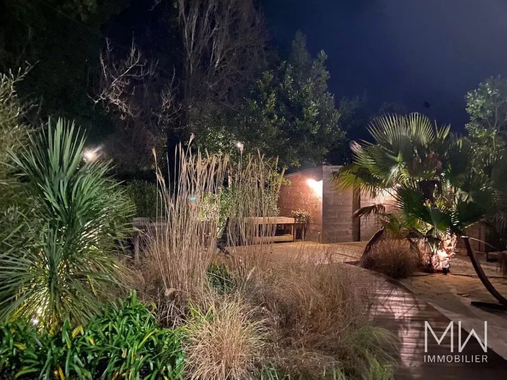 CHARMANTE VILLA AU CALME