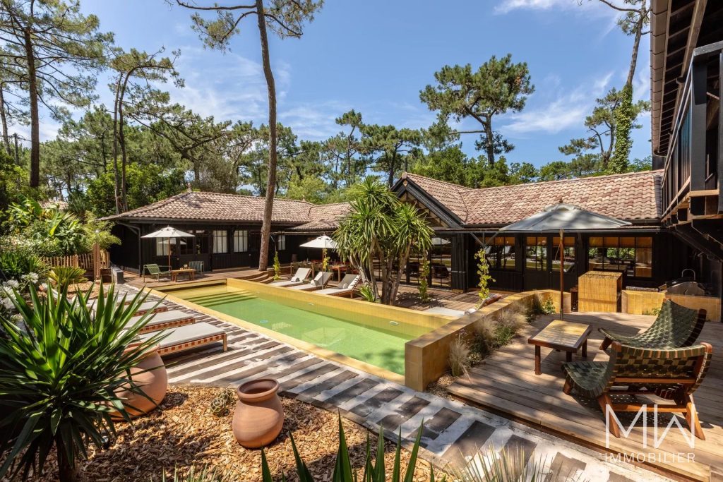 VILLA D&rsquo;EXCEPTION DANS SON ECRIN DE VERDURE