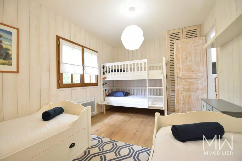 JOLIE VILLA BOIS AU PIED DES DUNES