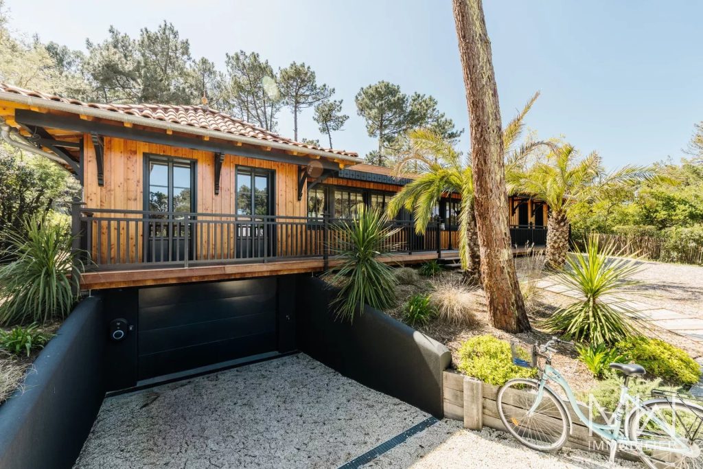 VILLA BOIS D&rsquo;EXCEPTION AVEC PISCINE