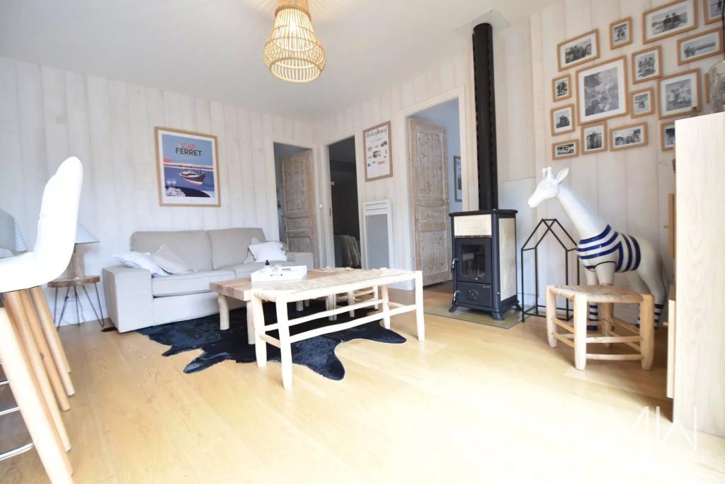 JOLIE VILLA BOIS AU PIED DES DUNES