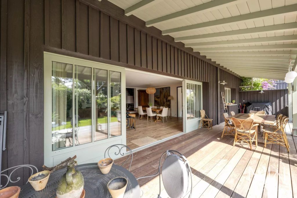 ELEGANTE ET SPACIEUSE VILLA
