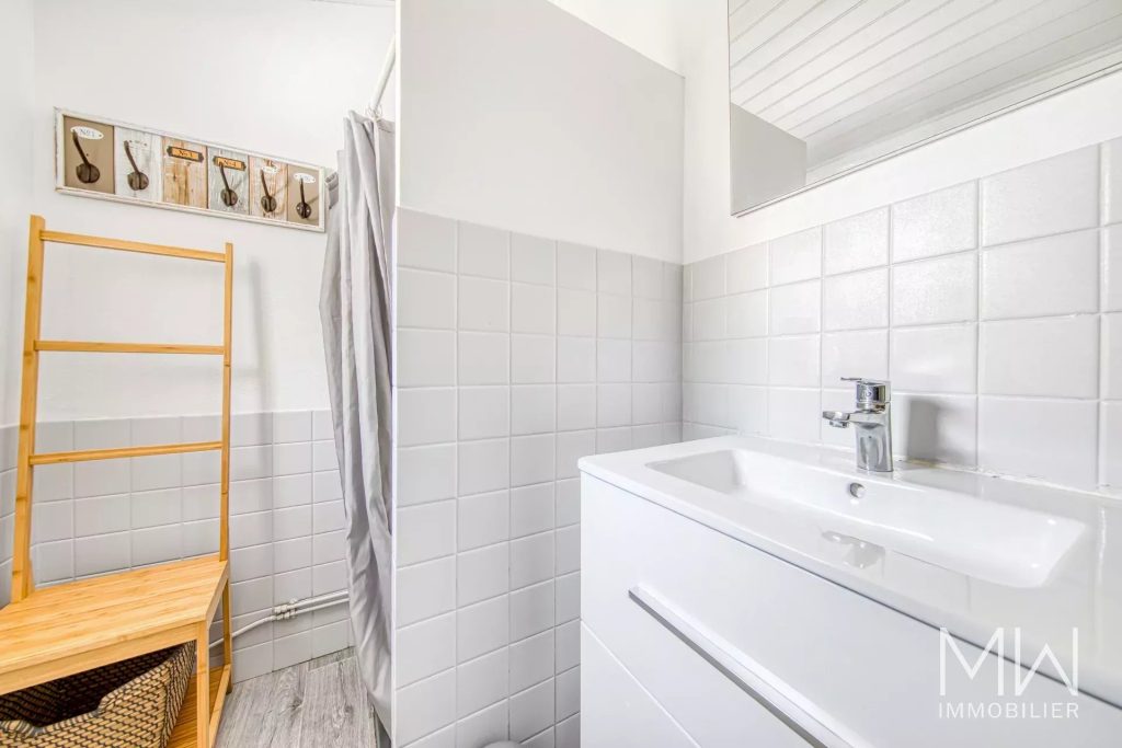CHARMANTE  PETITE VILLA