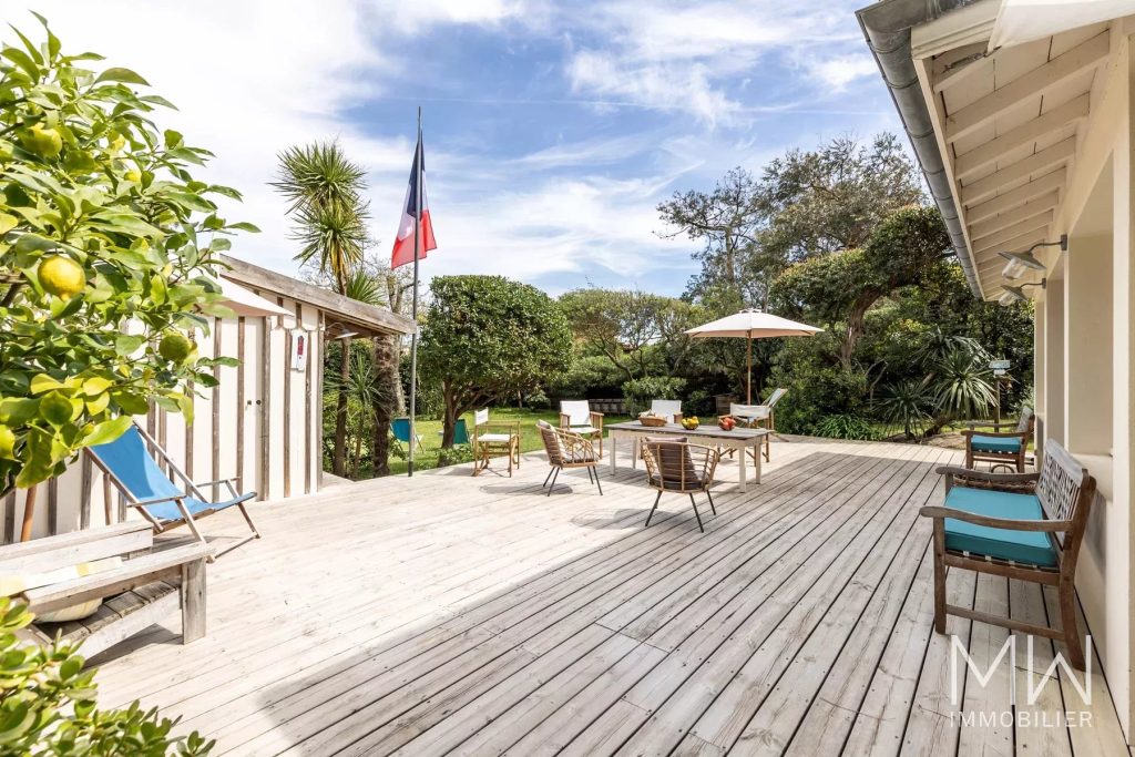 CHARMANTE VILLA AU PIED DES DUNES