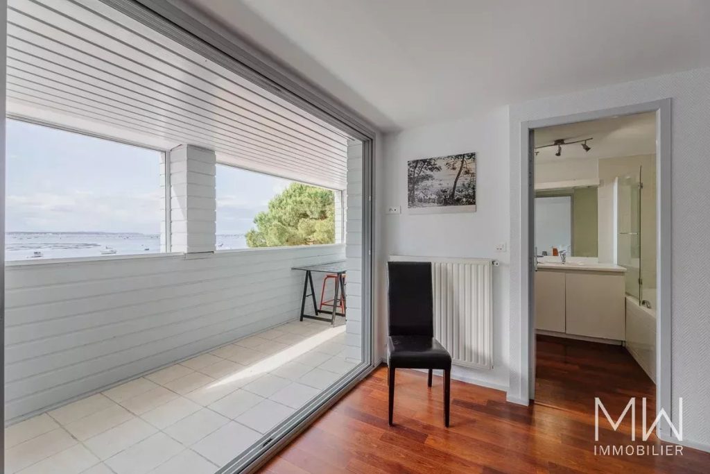 VILLA 1ERE LIGNE