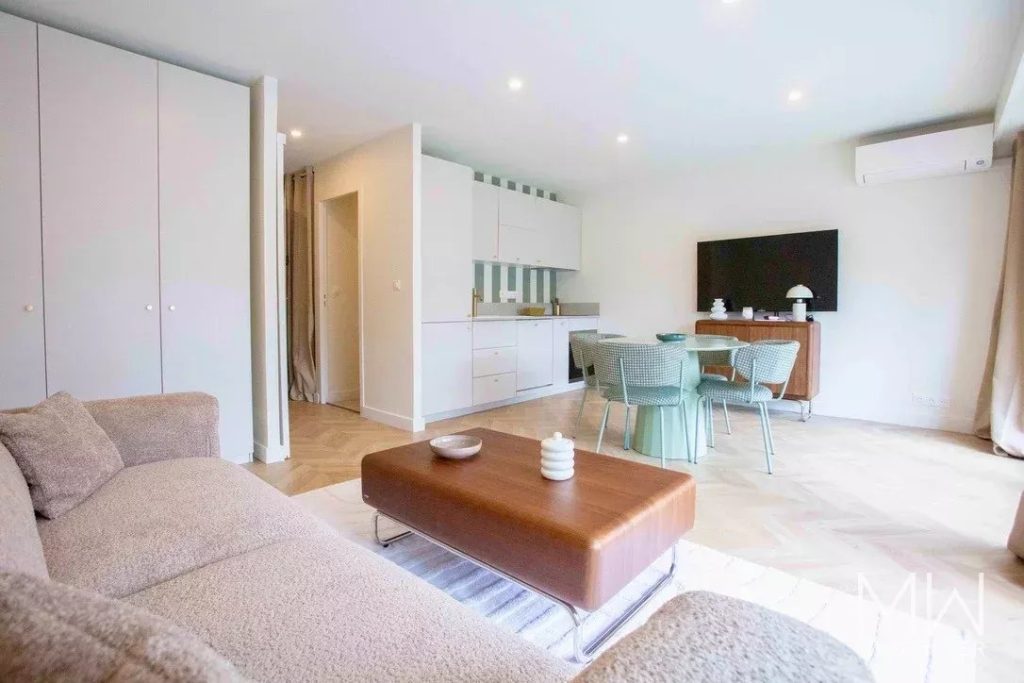 APPARTEMENT AU COEUR DU VILLAGE
