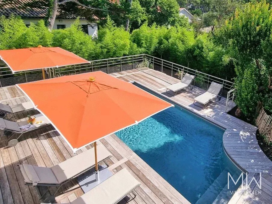 VILLA D&rsquo;ARCHITECTE AVEC PISCINE
