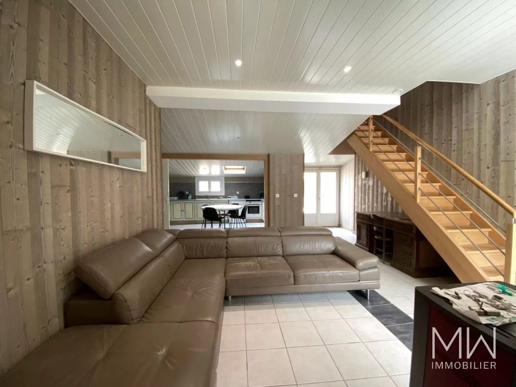 AGREABLE ENSEMBLE IMMOBILIER