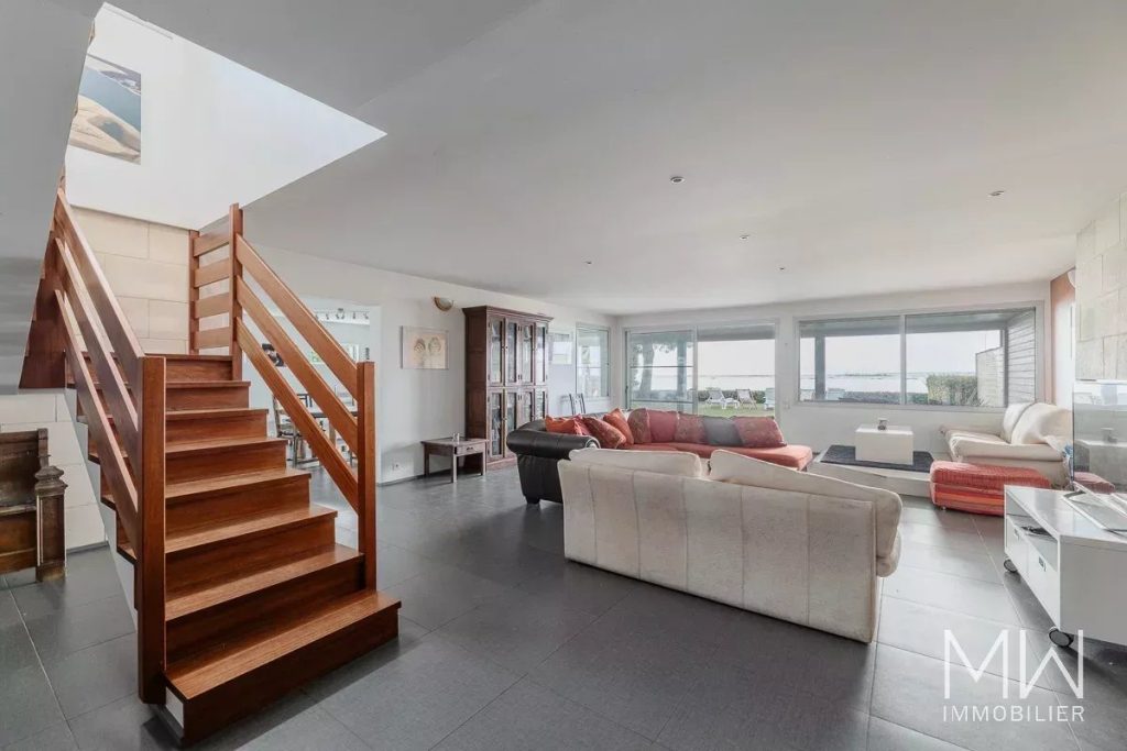 VILLA 1ERE LIGNE