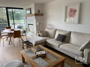 BEL APPARTEMENT FACE A L&rsquo;EAU