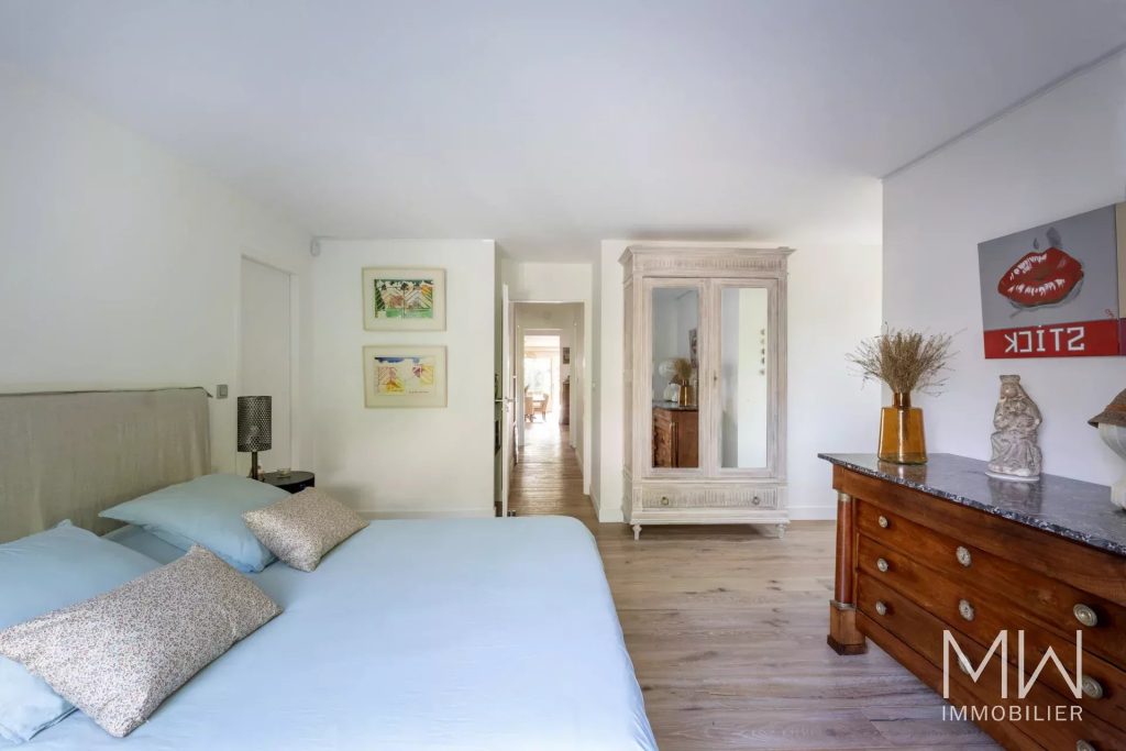 ELEGANTE ET SPACIEUSE VILLA