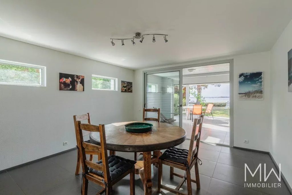 VILLA 1ERE LIGNE