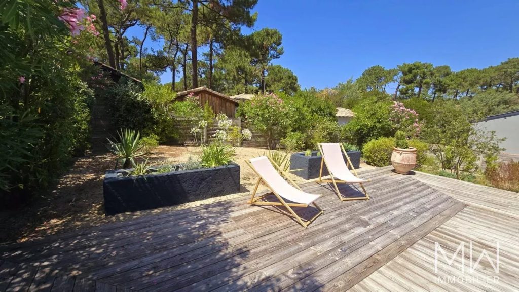 LUMINEUSE VILLA A L&rsquo;ENTREE DU CAP FERRET