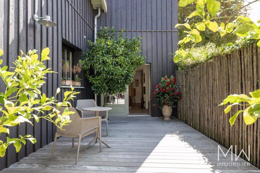 ELEGANTE ET SPACIEUSE VILLA