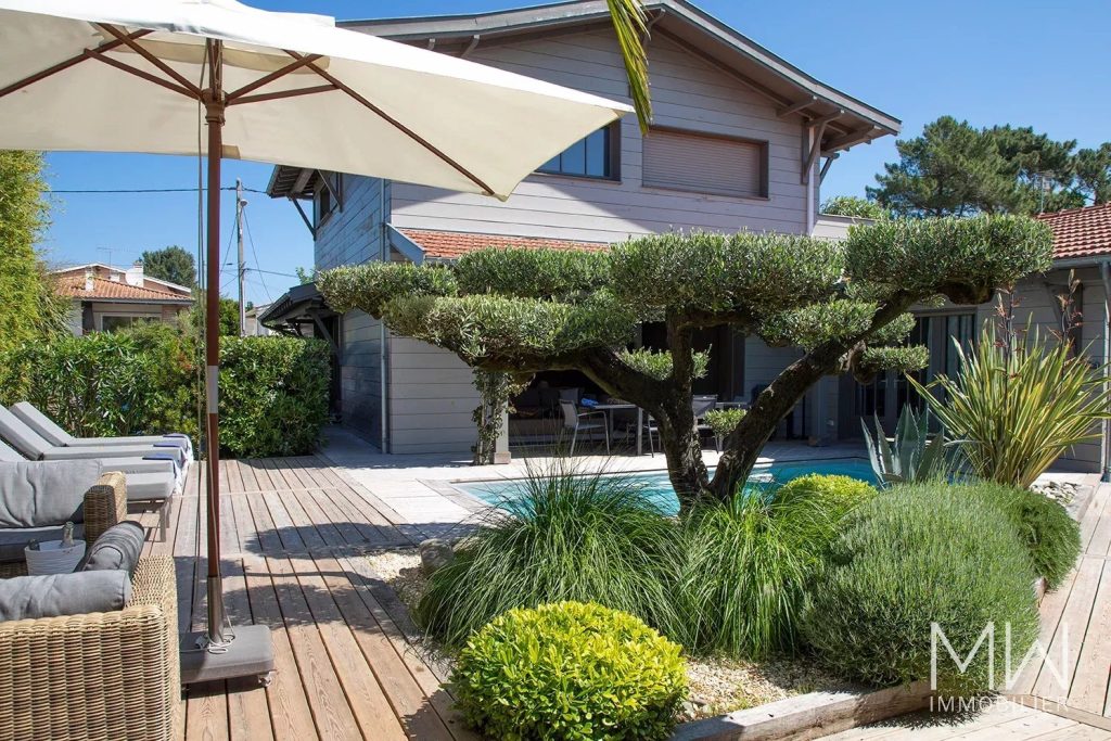 VILLA DE DE PRESTIGE AVEC PISCINE