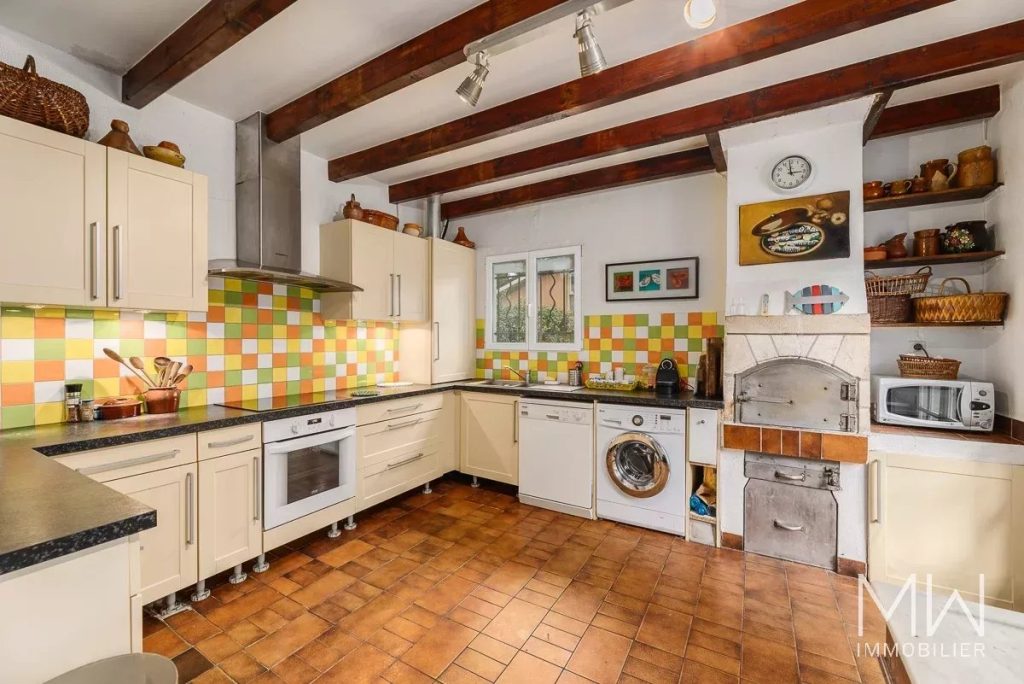 TRES AGREABLE VILLA