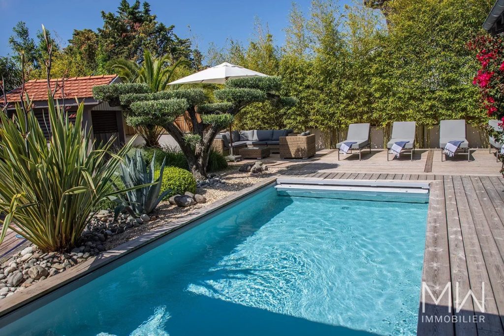 VILLA DE DE PRESTIGE AVEC PISCINE