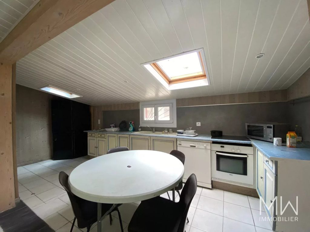 AGREABLE ENSEMBLE IMMOBILIER