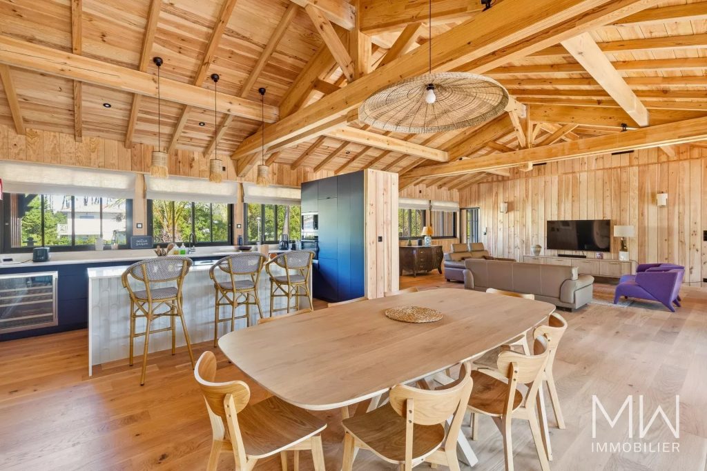VILLA BOIS D&rsquo;EXCEPTION AVEC PISCINE