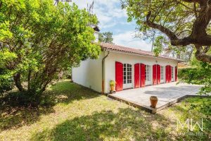 TRES AGREABLE VILLA