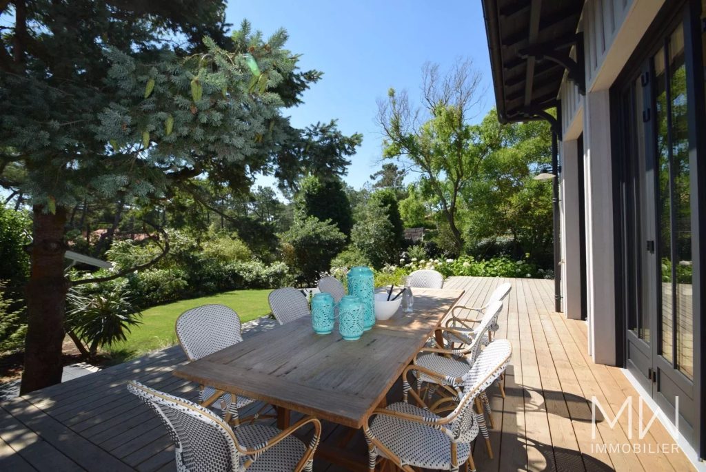 VILLA AU CALME AVEC PISCINE