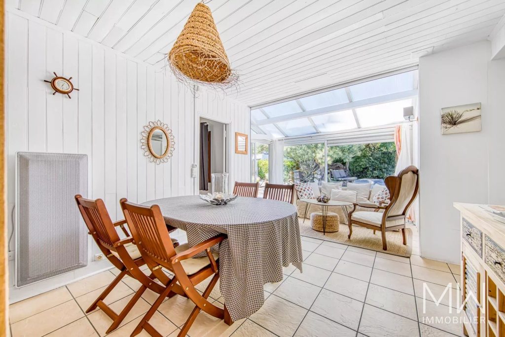 CHARMANTE  PETITE VILLA