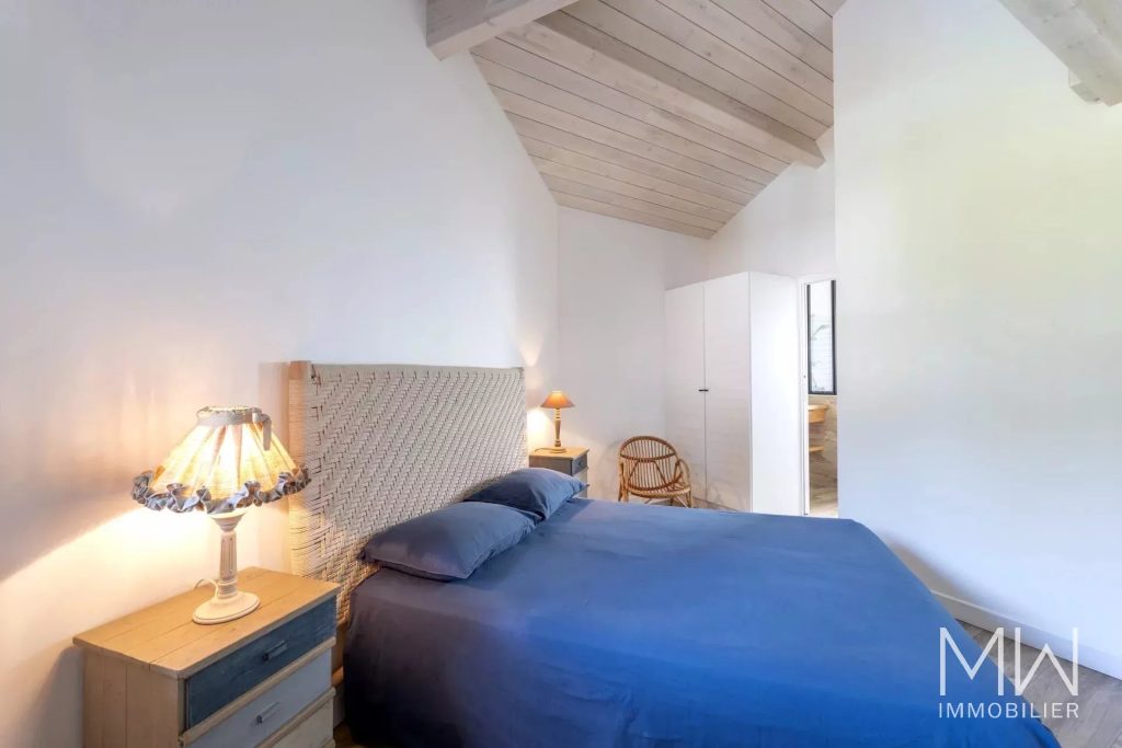 JOLIE ET RECENTE VILLA
