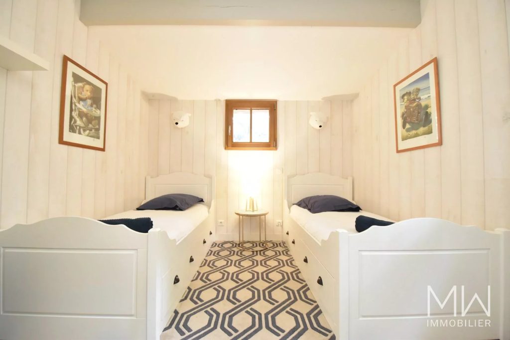 JOLIE VILLA BOIS AU PIED DES DUNES
