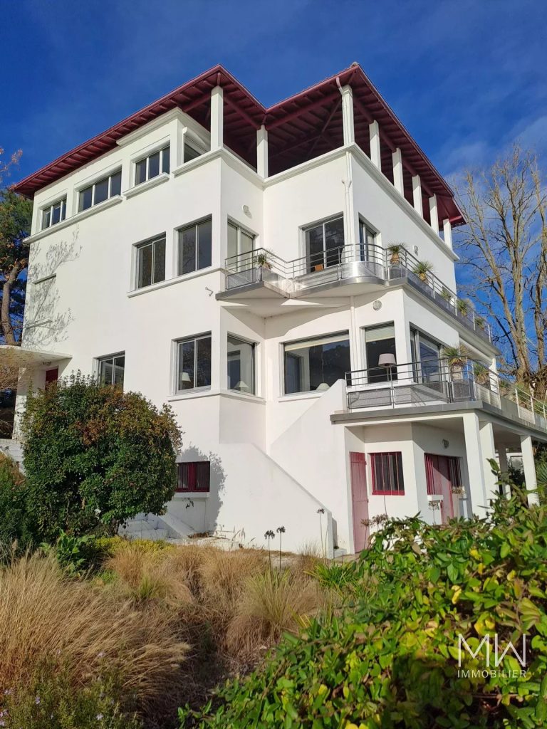 Maison d&rsquo;exception en 1ère ligne