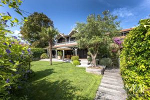 ELEGANTE ET SPACIEUSE VILLA