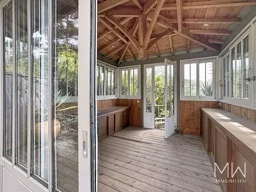 JOLIE VILLA BOIS AU CALME