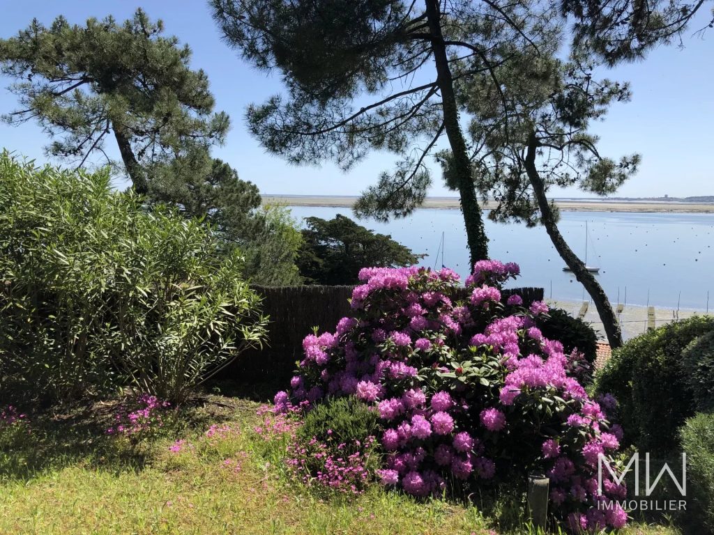 VUE PANORAMIQUE ET ACCES DIRECT A LA PLAGE