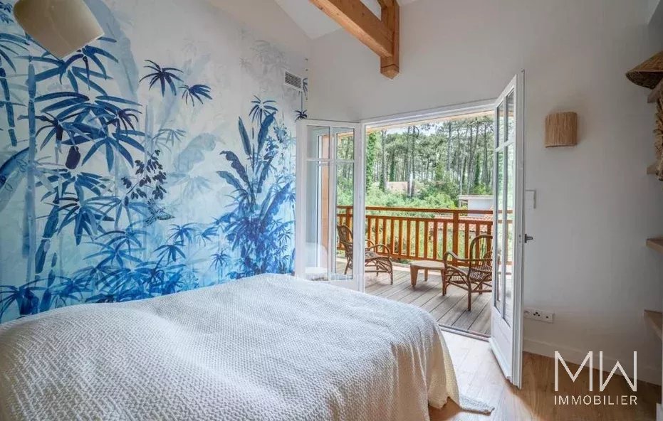 VILLA DE PRESTIGE AVEC PISCINE