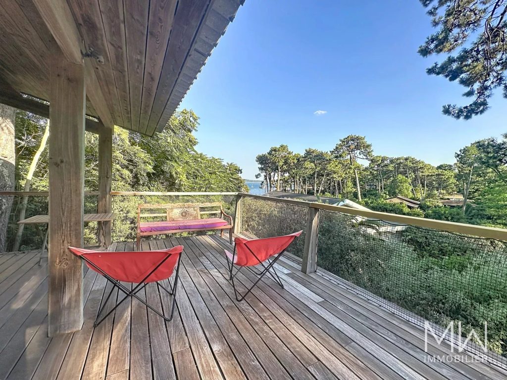 BELLE VILLA VUE BASSIN