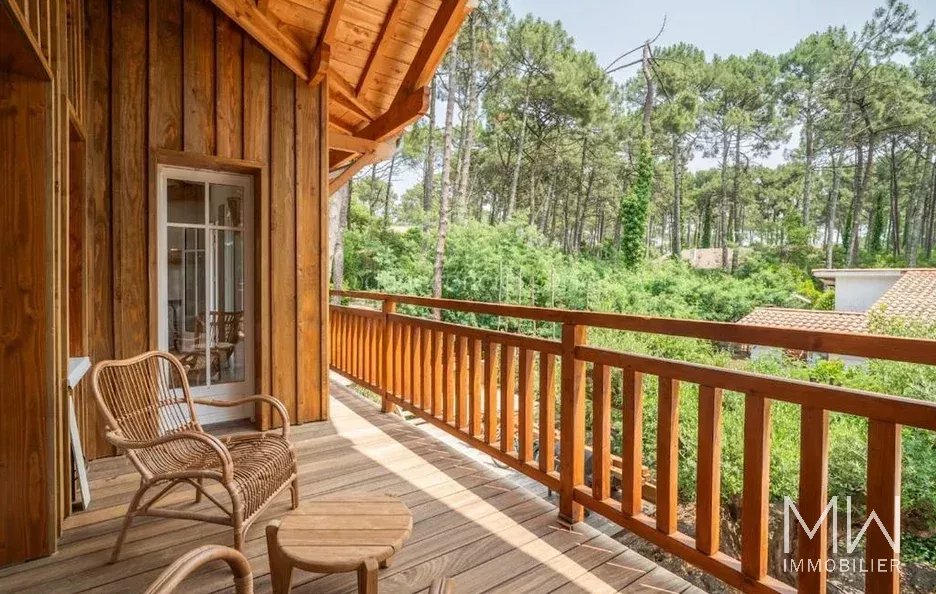 VILLA DE PRESTIGE AVEC PISCINE