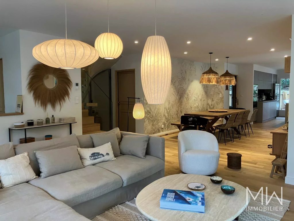 VILLA DE PRESTIGE AVEC PISCINE